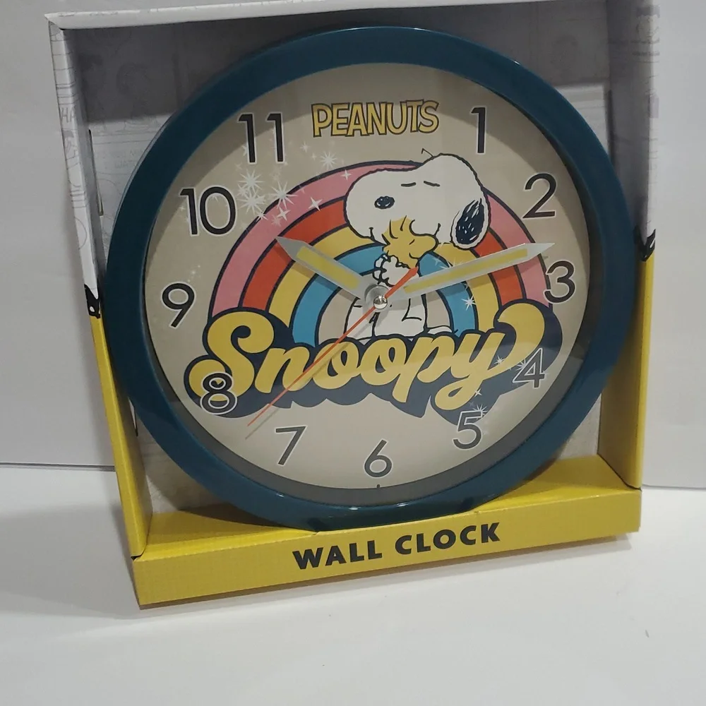 Peanuts Snoopy and tweety‎ round circle analog pencil shaped dial wall clock new